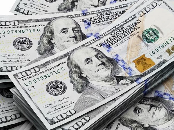 dollar1779199535-0-600x450