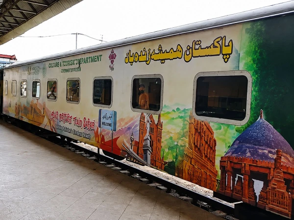 thar-safari-azadi-train1786599923-0-600x450