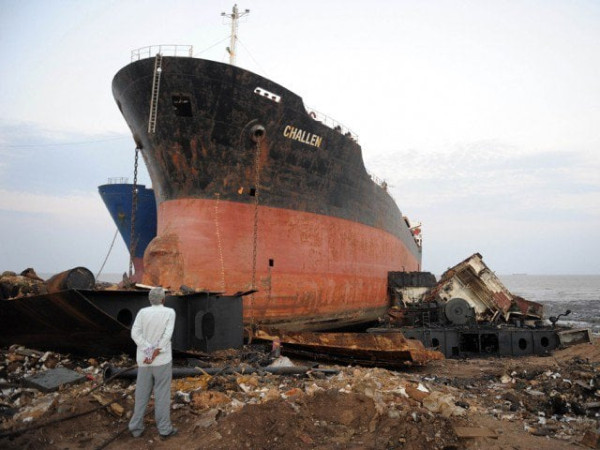 727971-shipbreakingafp-1486107485-600x450