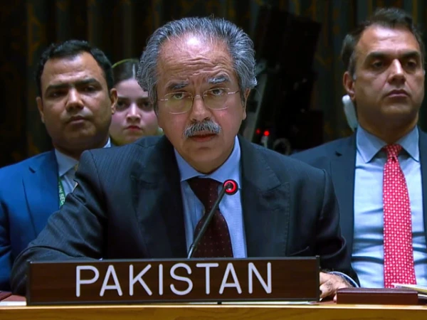 asim-iftikhar-ahmed1759189025-0-600x450